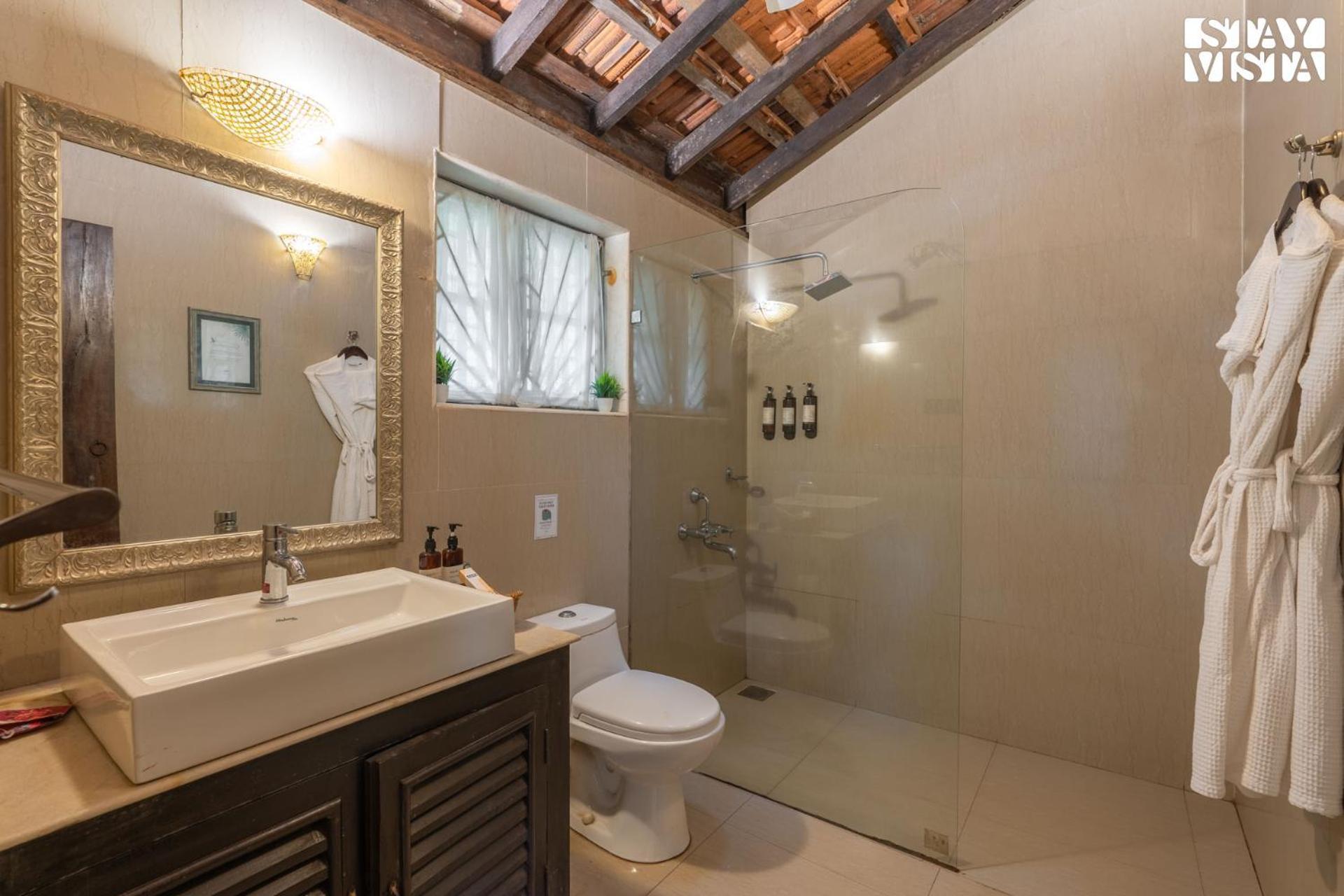 Stayvista At Amalia By Tellado With Pool, Wifi Assagao Екстериор снимка