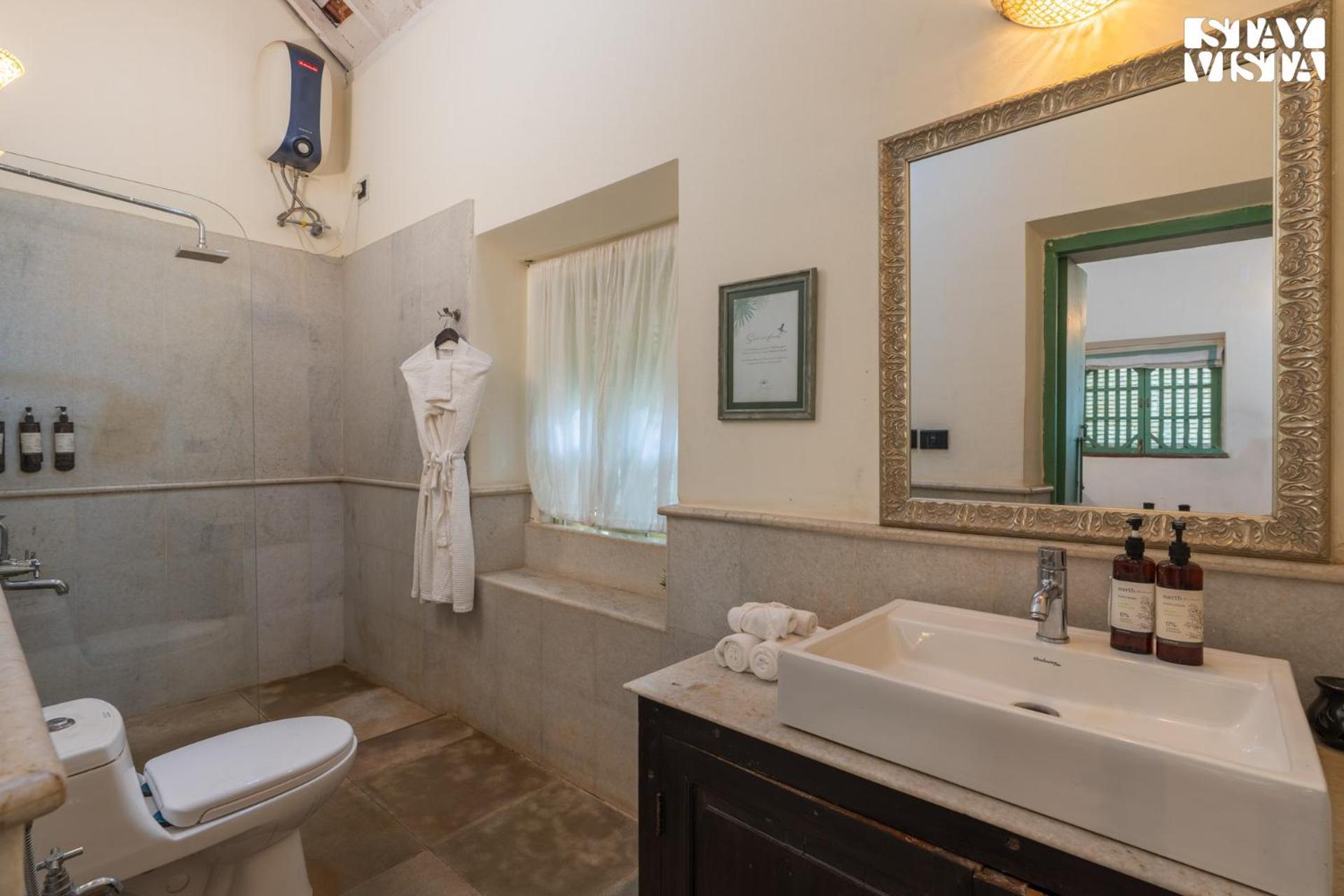 Stayvista At Amalia By Tellado With Pool, Wifi Assagao Екстериор снимка