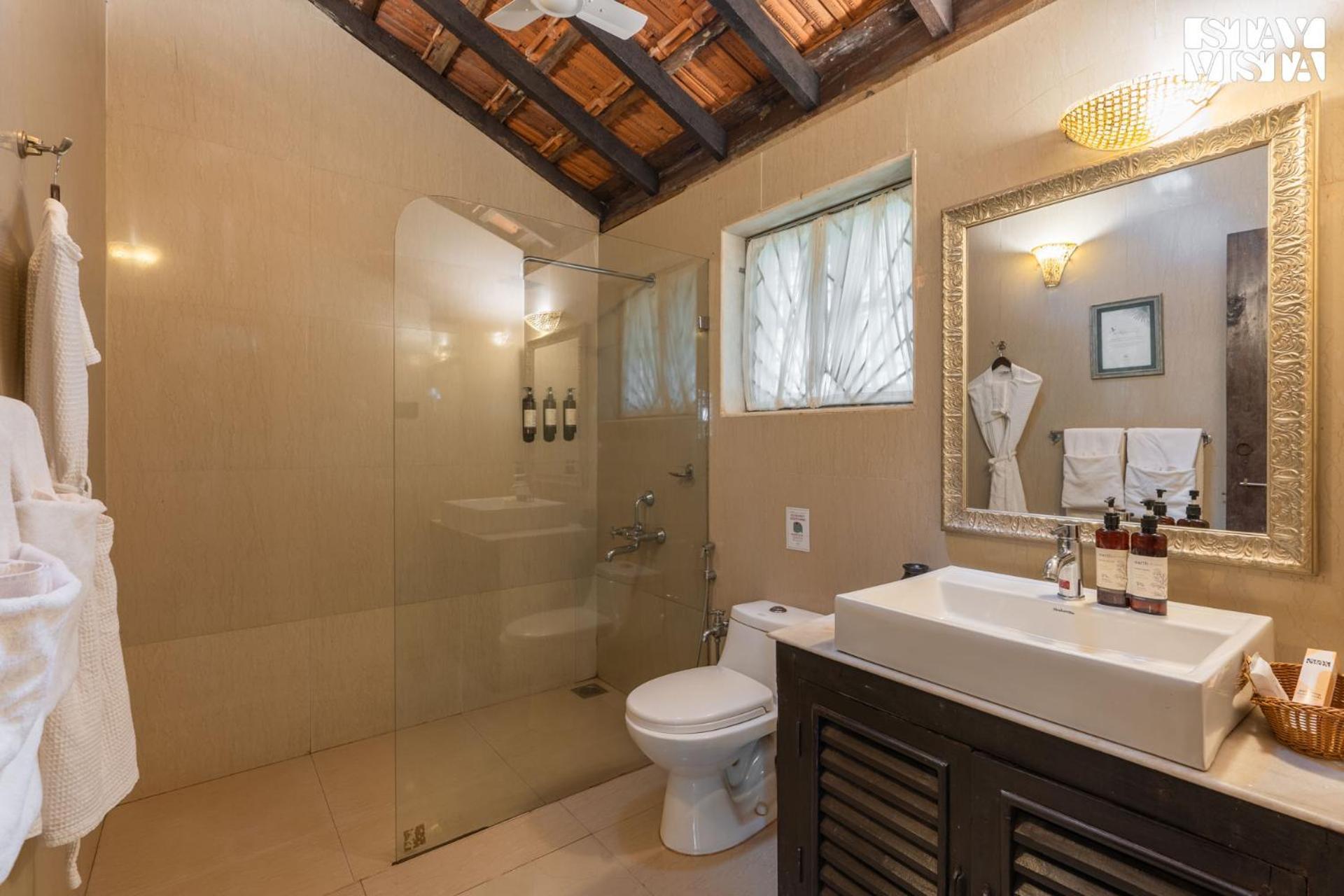 Stayvista At Amalia By Tellado With Pool, Wifi Assagao Екстериор снимка